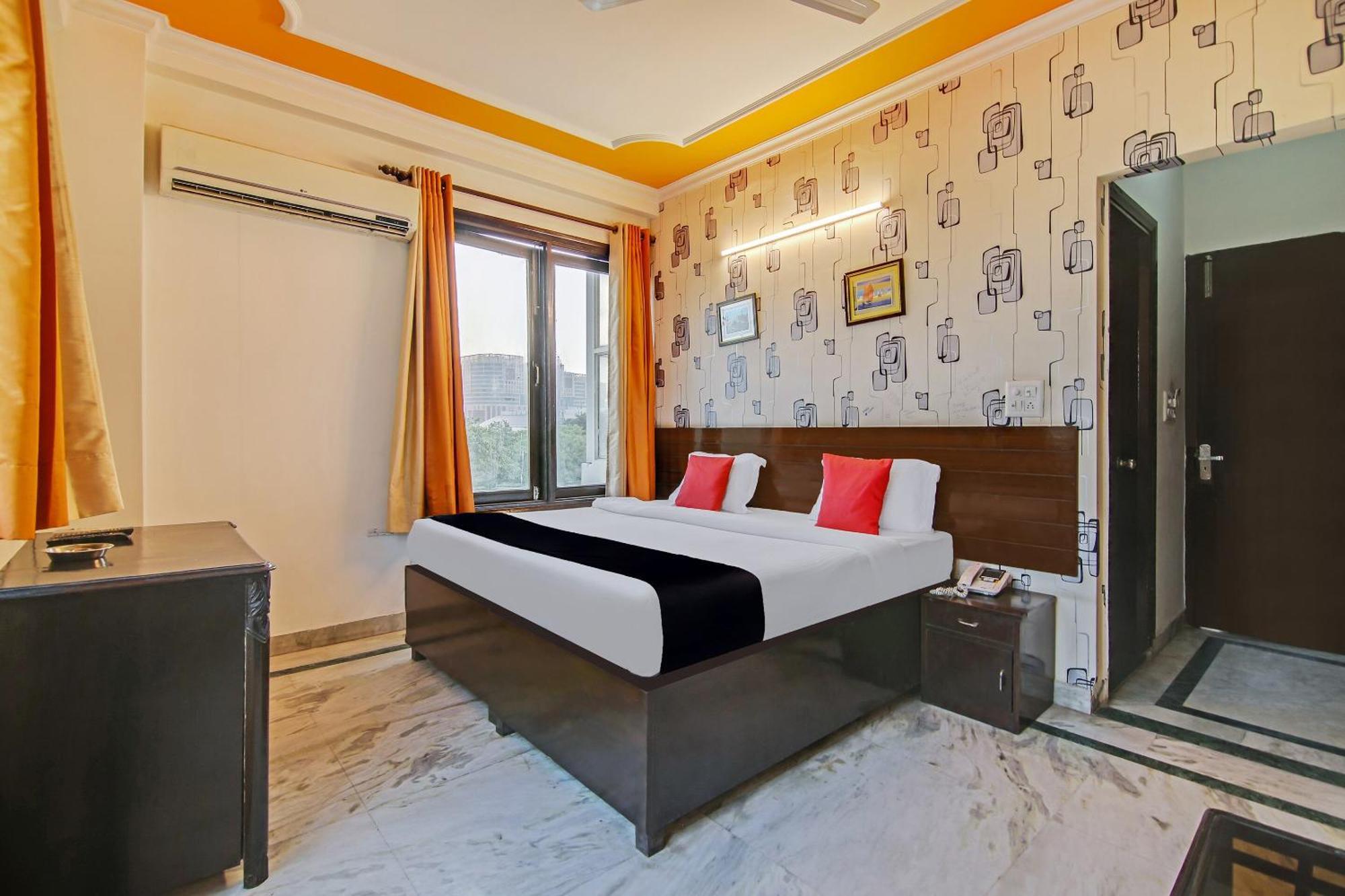 Capital O Tipsyy Near Aravali Biodiversity Park Gurgaon Luaran gambar
