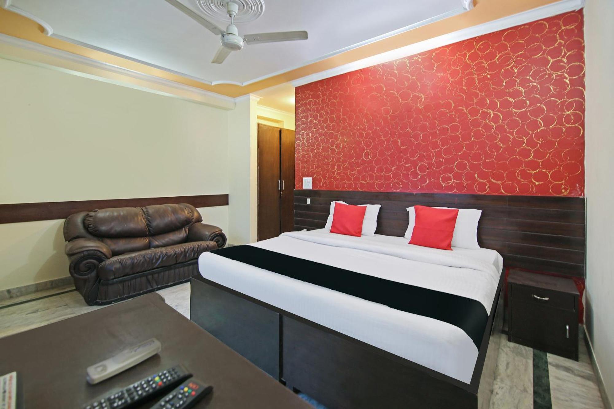Capital O Tipsyy Near Aravali Biodiversity Park Gurgaon Luaran gambar