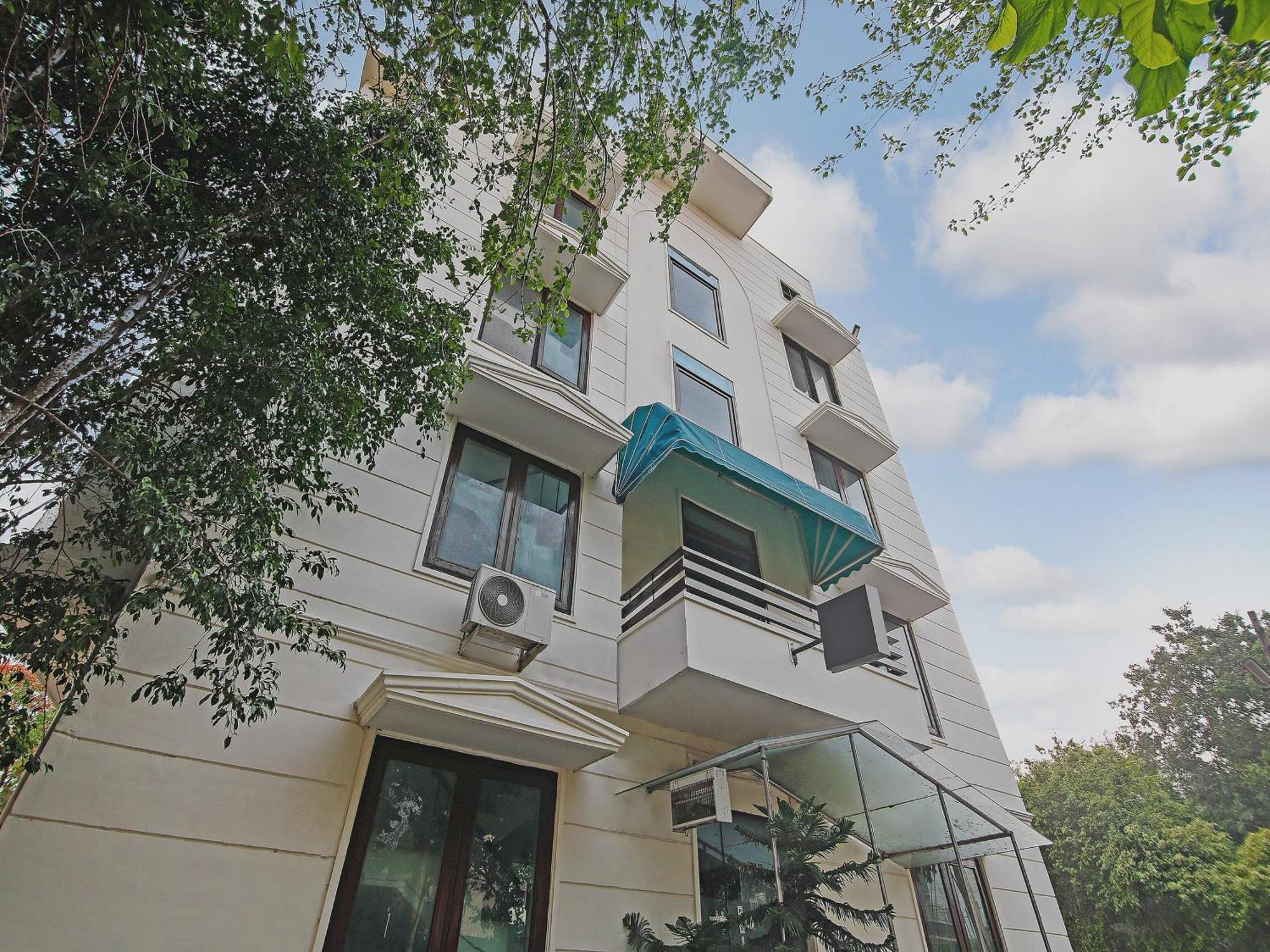 Capital O Tipsyy Near Aravali Biodiversity Park Gurgaon Luaran gambar
